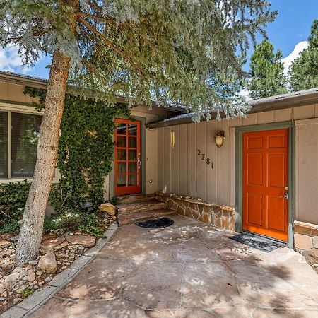 Captivating Continental Country Club Retreat With 4 Bdr And Spacious Deck! سارية العلم المظهر الخارجي الصورة
