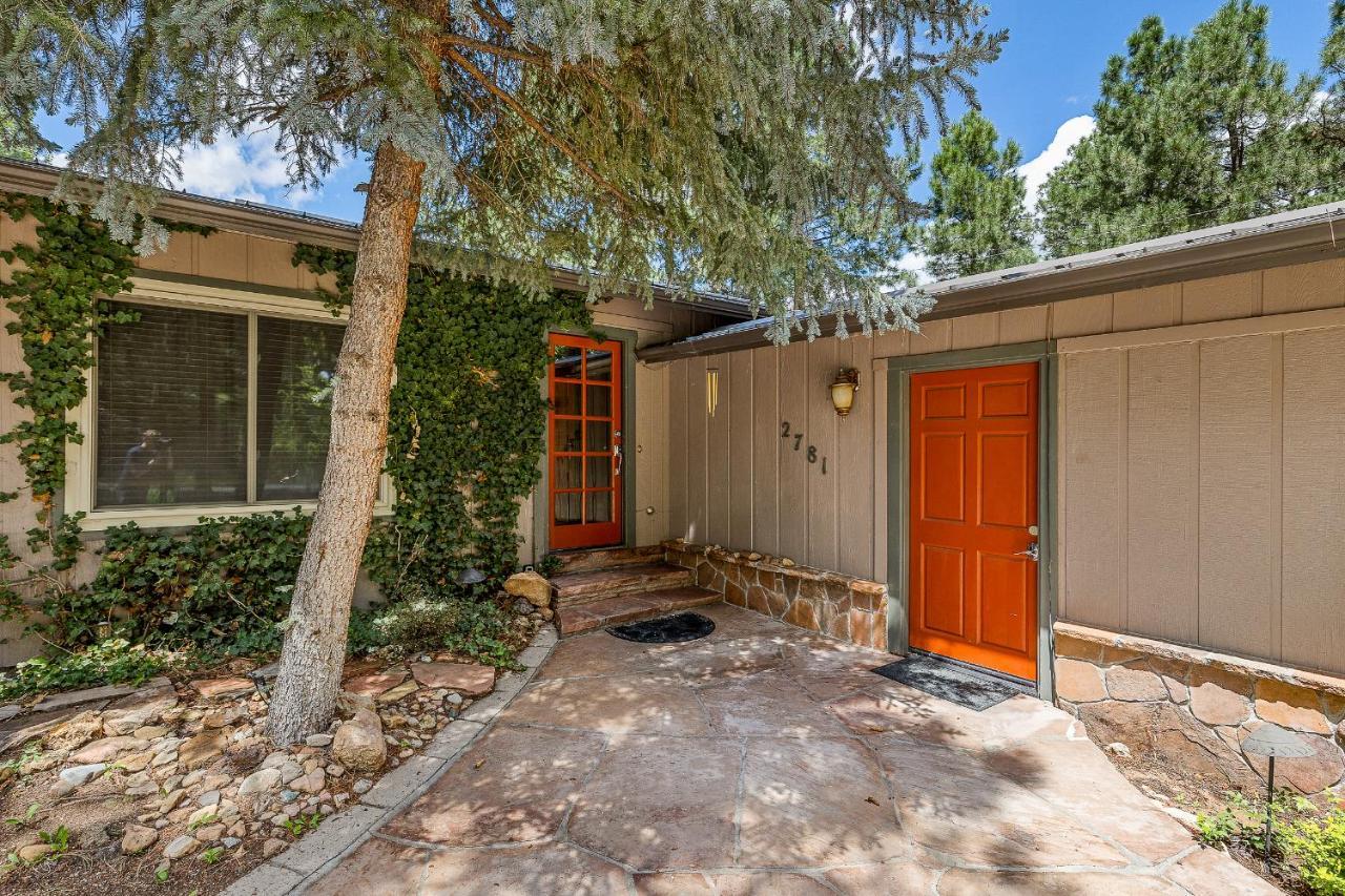 Captivating Continental Country Club Retreat With 4 Bdr And Spacious Deck! سارية العلم المظهر الخارجي الصورة