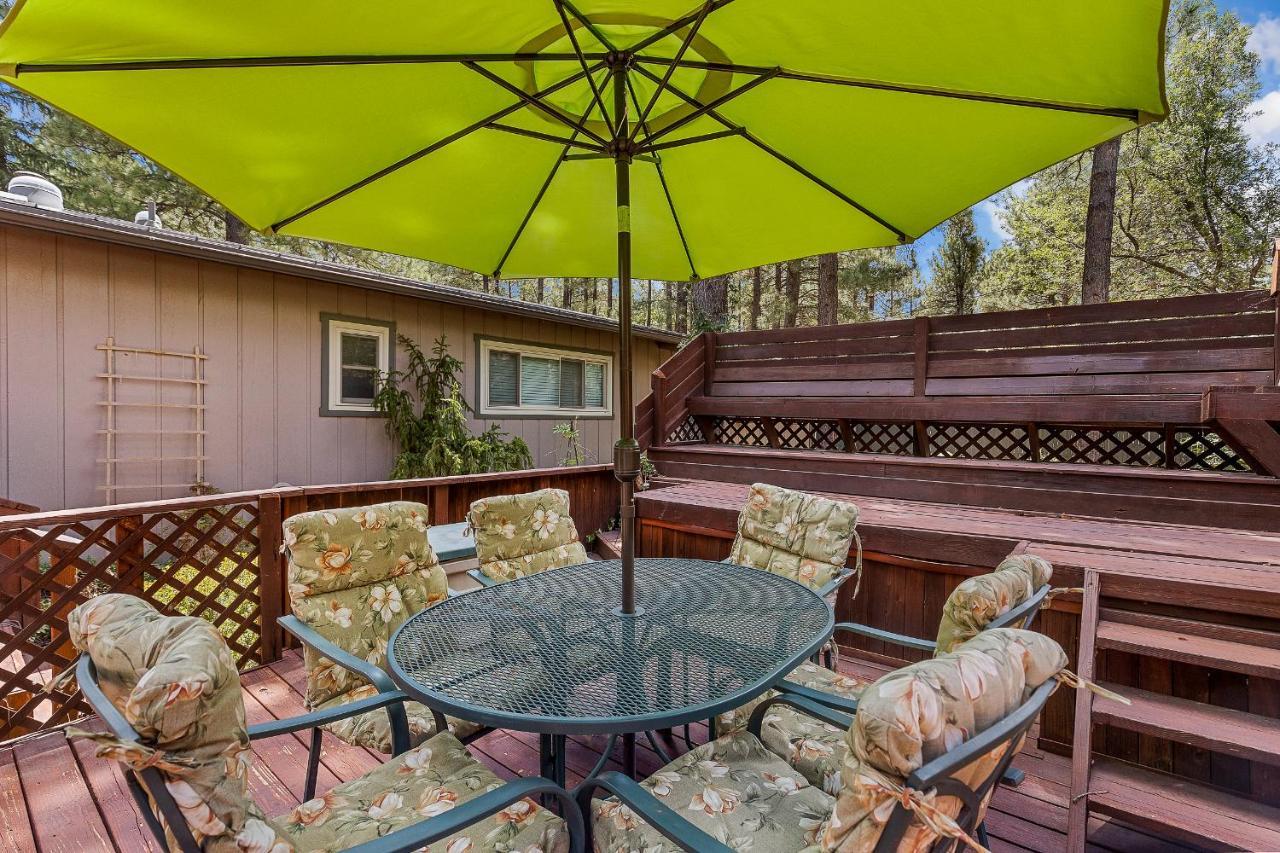 Captivating Continental Country Club Retreat With 4 Bdr And Spacious Deck! سارية العلم المظهر الخارجي الصورة