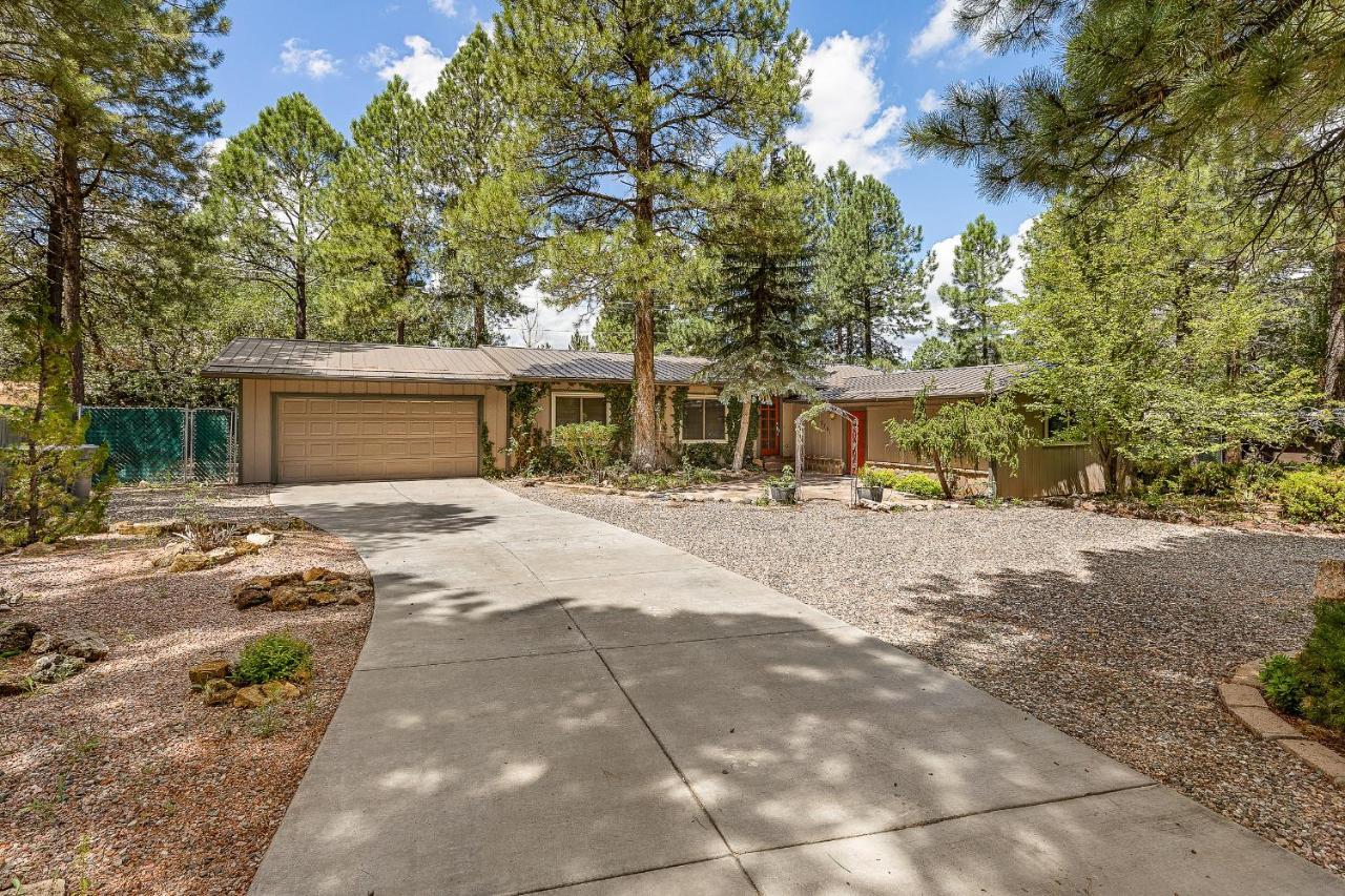 Captivating Continental Country Club Retreat With 4 Bdr And Spacious Deck! سارية العلم المظهر الخارجي الصورة